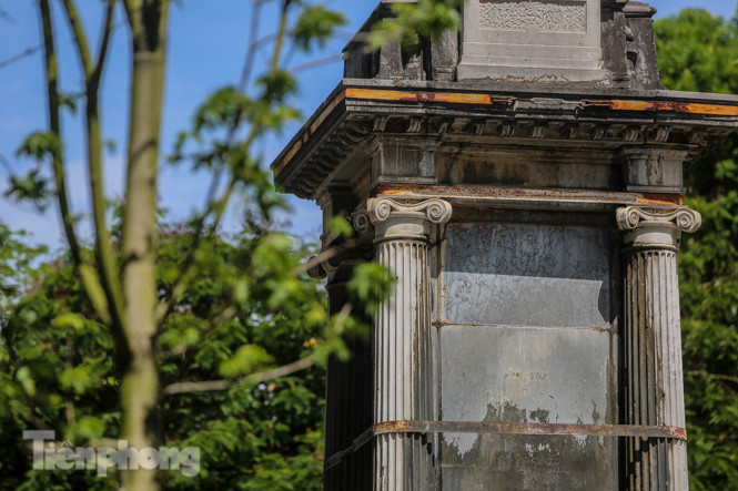 Đeo đai sắt cho đài phun nước cổ nhất Hà Nội ảnh 10