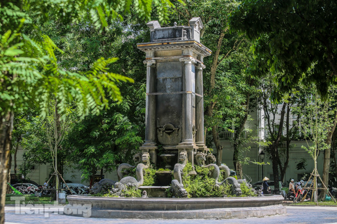 Đeo đai sắt cho đài phun nước cổ nhất Hà Nội ảnh 11