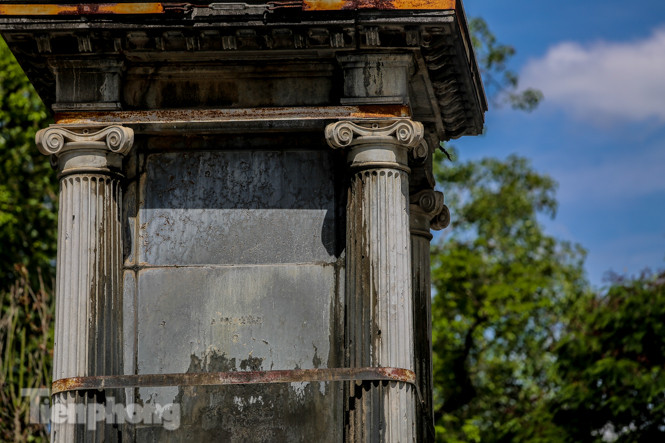 Đeo đai sắt cho đài phun nước cổ nhất Hà Nội ảnh 3