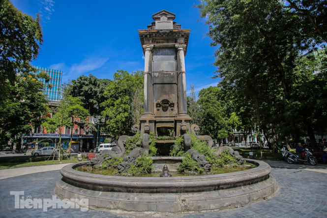 Đeo đai sắt cho đài phun nước cổ nhất Hà Nội ảnh 2