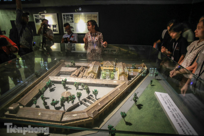 Trải nghiệm đêm tại Di tích Nhà tù Hỏa Lò ảnh 2