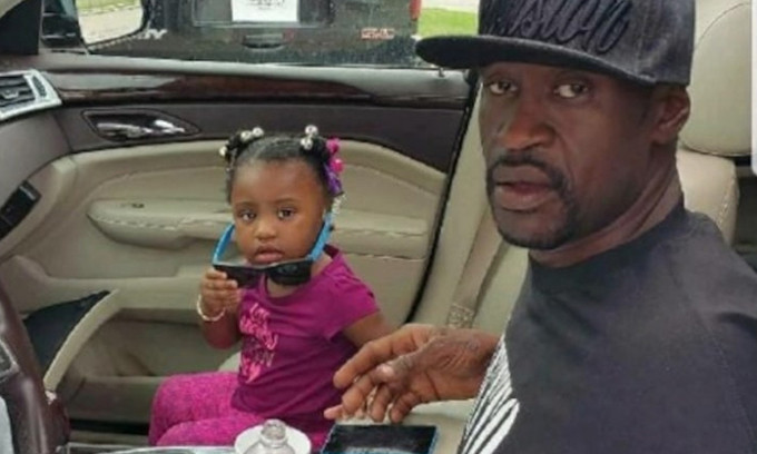 Kanye West tài trợ học phí cho con gái George Floyd bị cảnh sát ghì đến chết ảnh 2