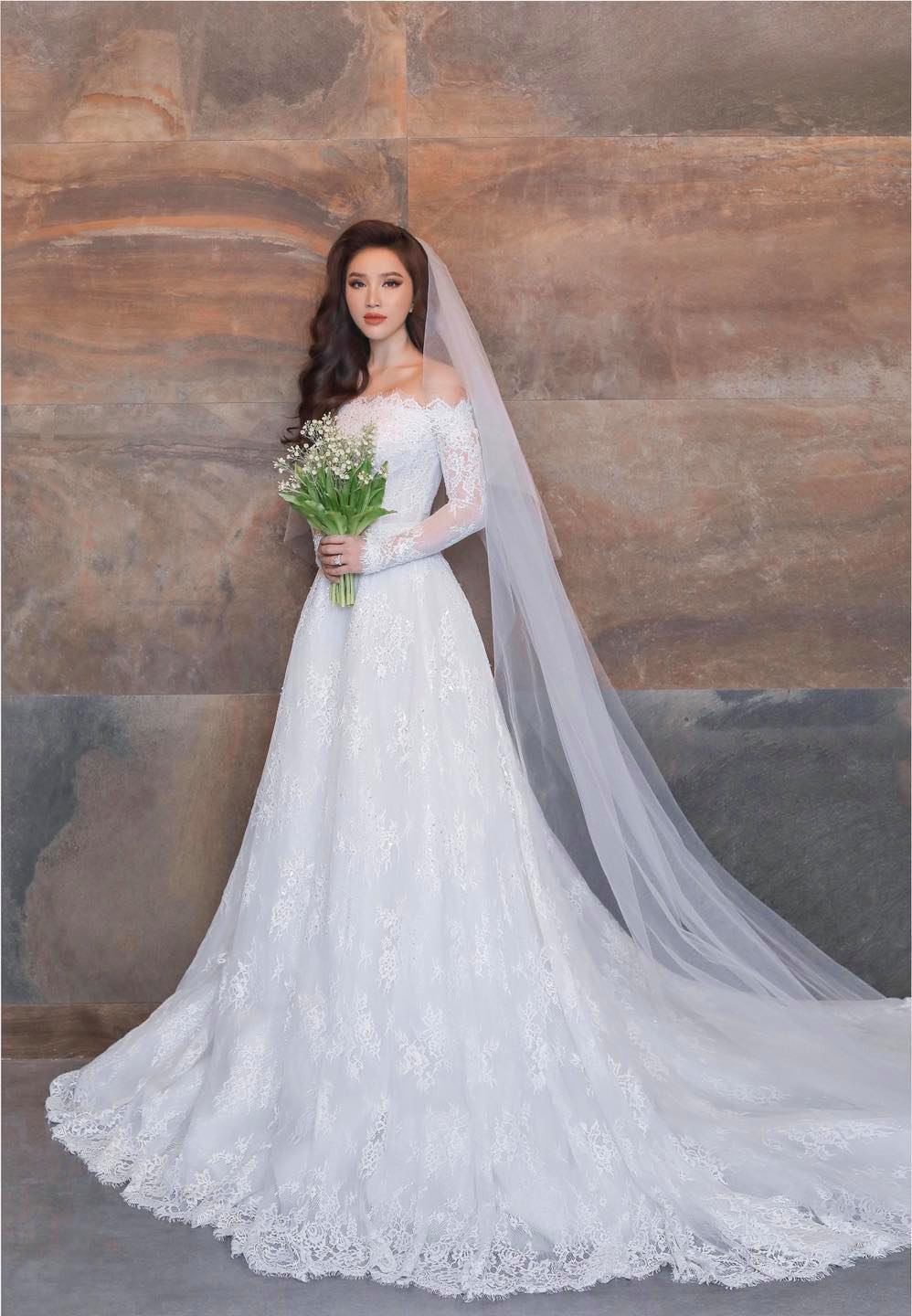 Bảo Thy chia sẻ ảnh cưới xinh đẹp cùng khoảnh khắc bước vào lễ đường ảnh 1