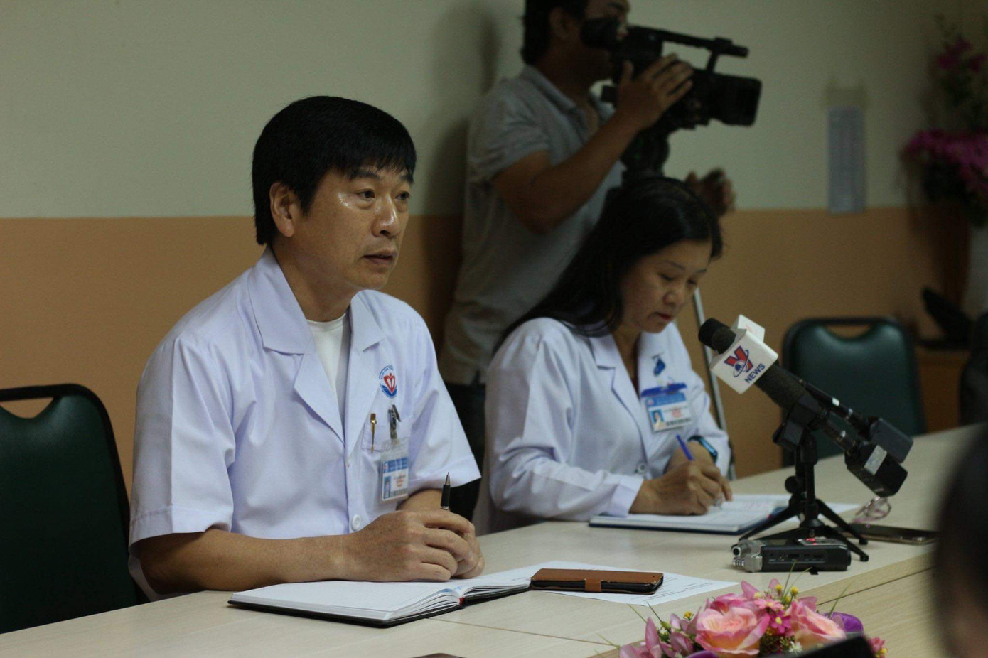 Vụ người đàn ông rút súng tự sát khi đang điều trị: Bệnh viện không kịp trở tay ảnh 1