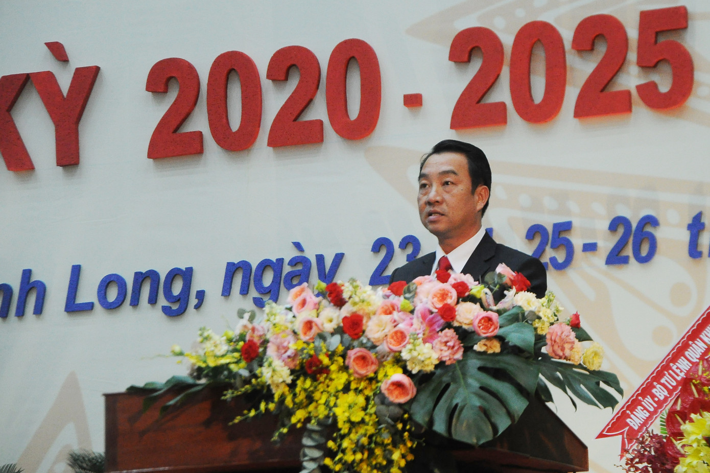 Chi tiết nhân sự Ban Thường vụ Tỉnh ủy Vĩnh Long khóa mới ảnh 2