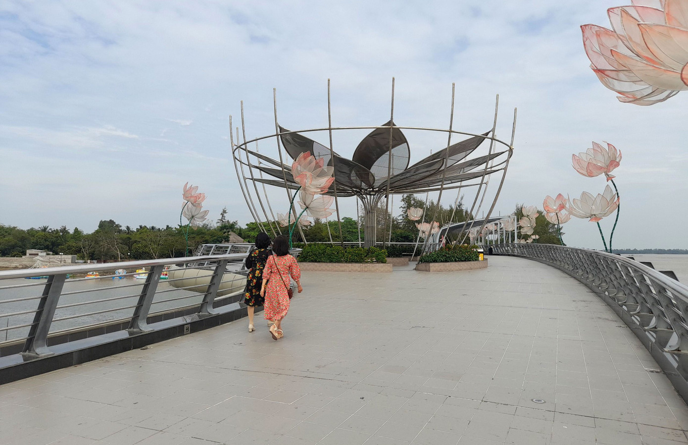 Tây Đô thưa vắng ngày đầu năm ảnh 4