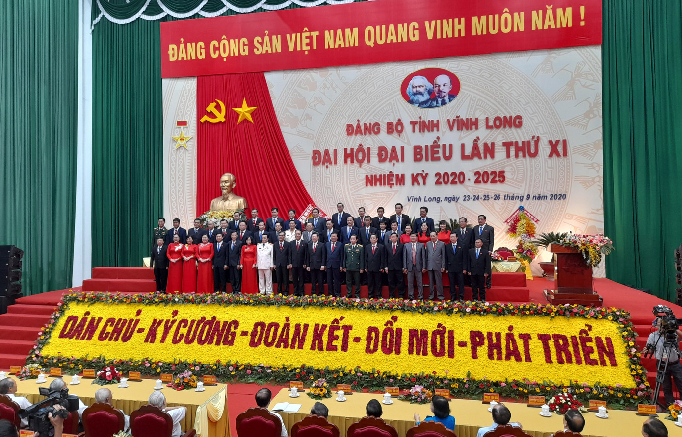 Ông Trần Văn Rón tái cử Bí thư Tỉnh ủy Vĩnh Long ảnh 2