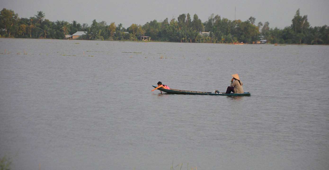 Lay lắt mưu sinh mùa nước nổi miền Tây ảnh 4