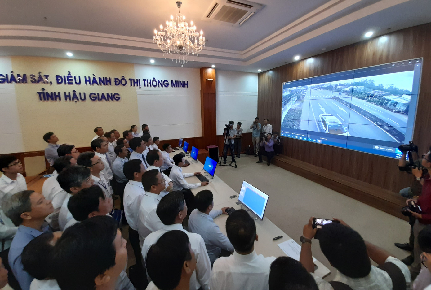 Chính quyền số là một trong ba đột phá của Hậu Giang nhiệm kỳ tới ảnh 2