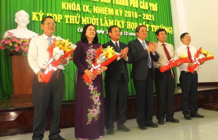 Cần Thơ miễn nhiệm và bầu Ủy viên UBND thành phố ảnh 1
