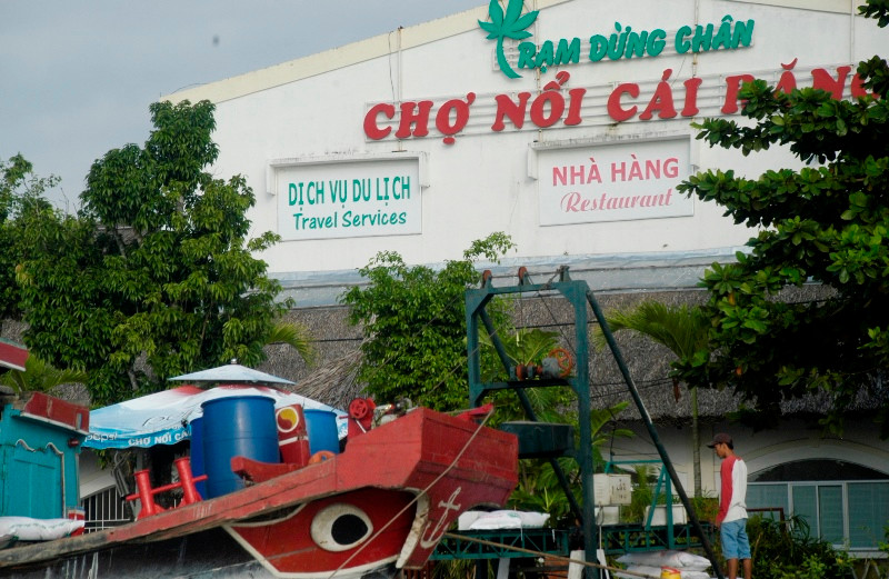 Trao quà Tết cho tiểu thương chợ nổi Cái Răng ảnh 13