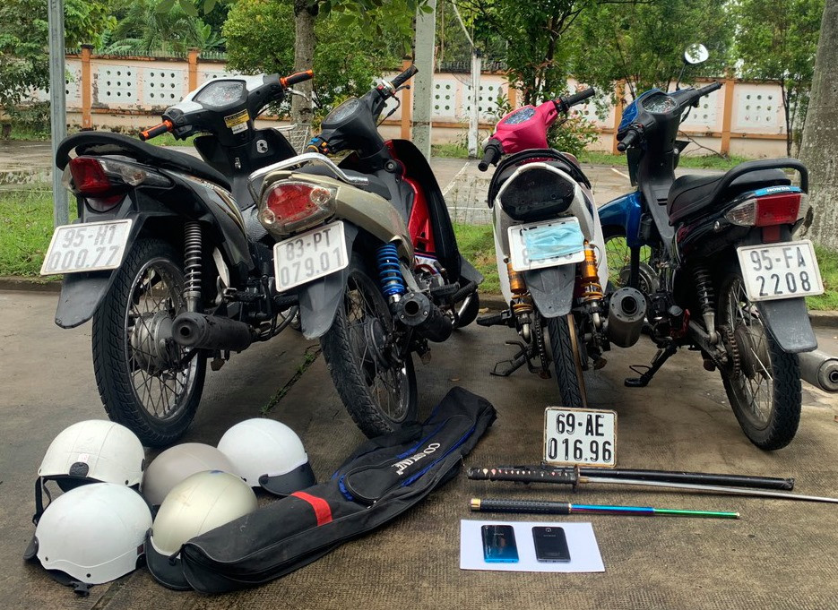 Bắt hàng chục thanh niên cướp tài sản, gây rối trật tự ảnh 2