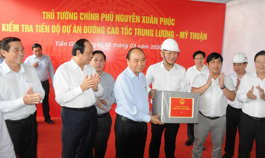Thủ tướng Chính phủ kiểm tra dự án cao tốc Trung Lương – Mỹ Thuận ảnh 2