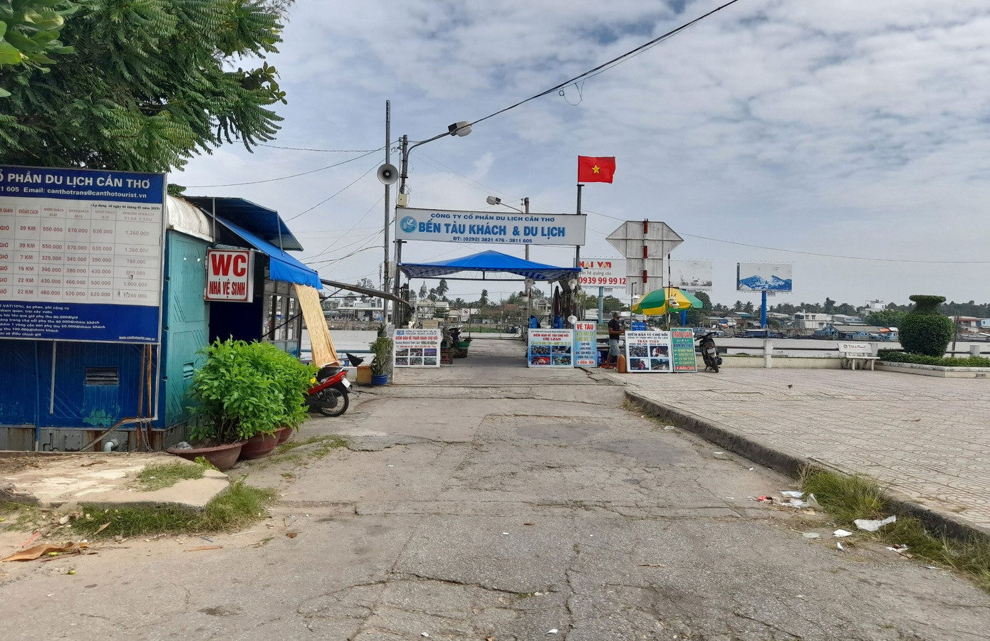 Tây Đô thưa vắng ngày đầu năm ảnh 6