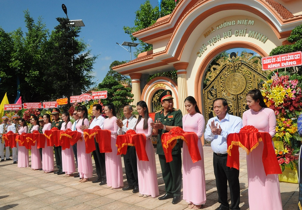 Quân khu 9 khánh thành Khu tưởng niệm Chủ tịch Hồ Chí Minh ảnh 2