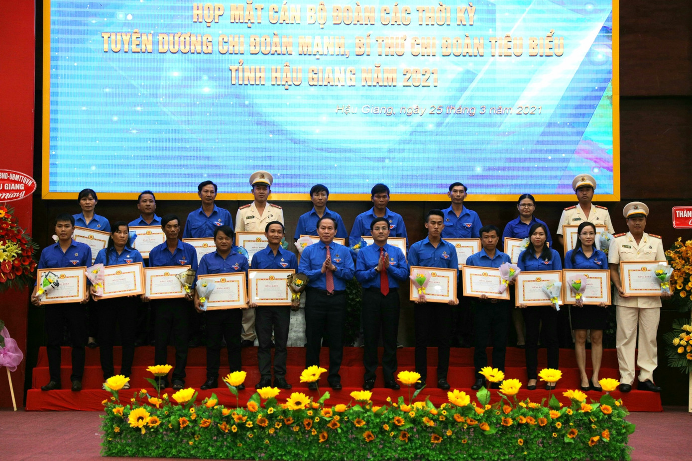 Tỉnh đoàn Nghệ An, Sóc Trăng, Hậu Giang kỷ niệm 90 năm ngày thành lập Đoàn ảnh 11