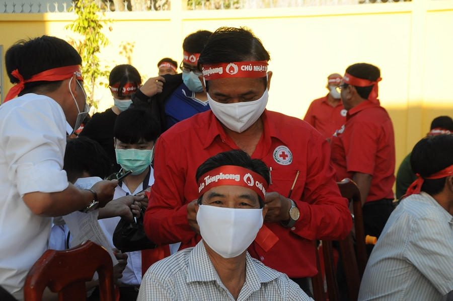 Chủ nhật Đỏ ở Cù Lao Dung ảnh 2