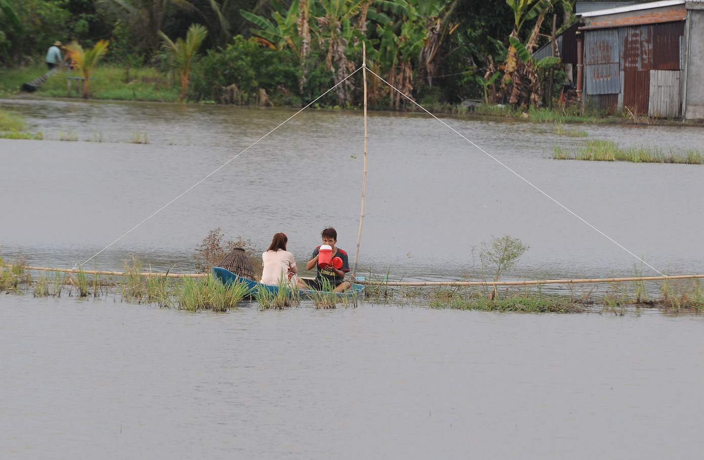 Lay lắt mưu sinh mùa nước nổi miền Tây ảnh 9