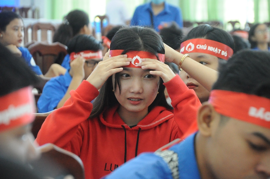 Hàng trăm bạn trẻ hào hứng tham gia Chủ nhật Đỏ tại Kiên Giang ảnh 4