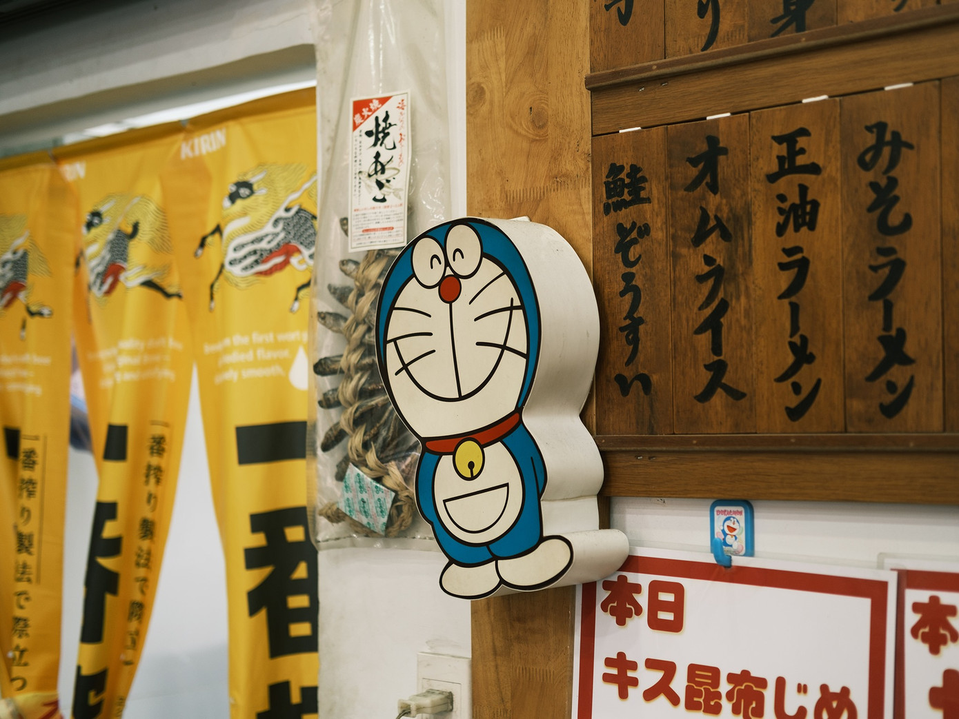 Nhảy ùm vào thế giới truyện tranh Doraemon tại quán Nhật ngay giữa lòng Sài Gòn ảnh 5