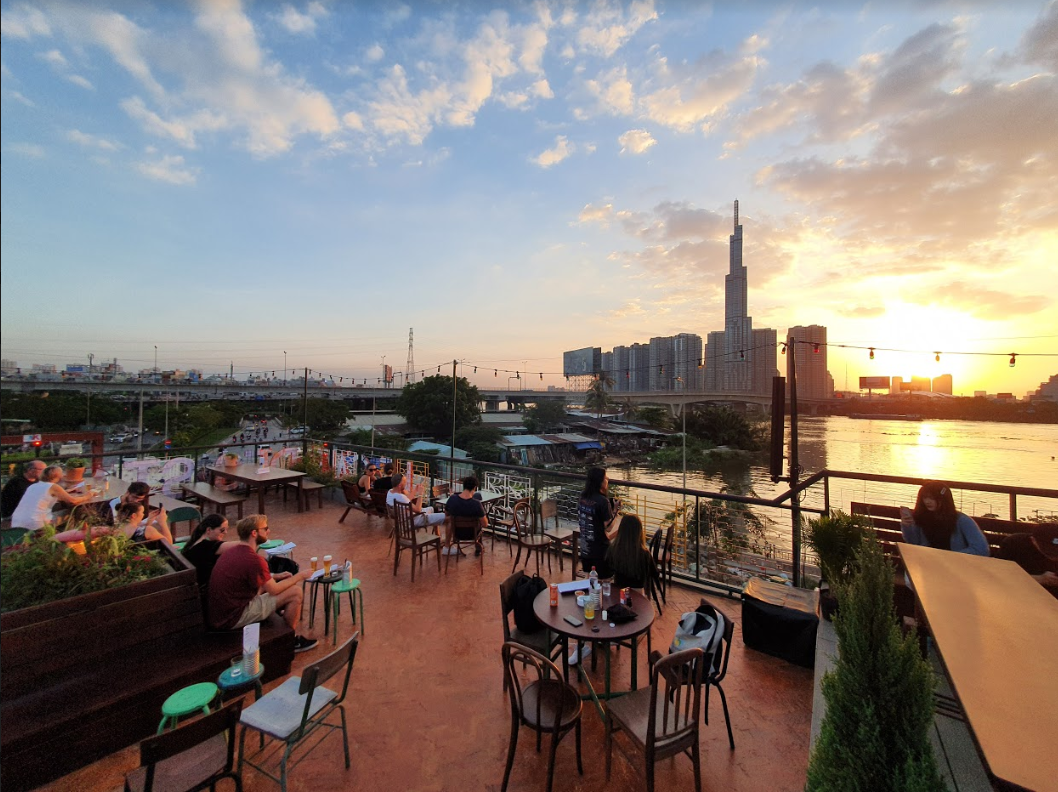 Ảnh: Hoài Anh Phạm Hai địa điểm ngắm hoàng hôn lãng mạn, view sống ảo “đỉnh của chóp” tại phía Đông Sài Gòn ảnh 4