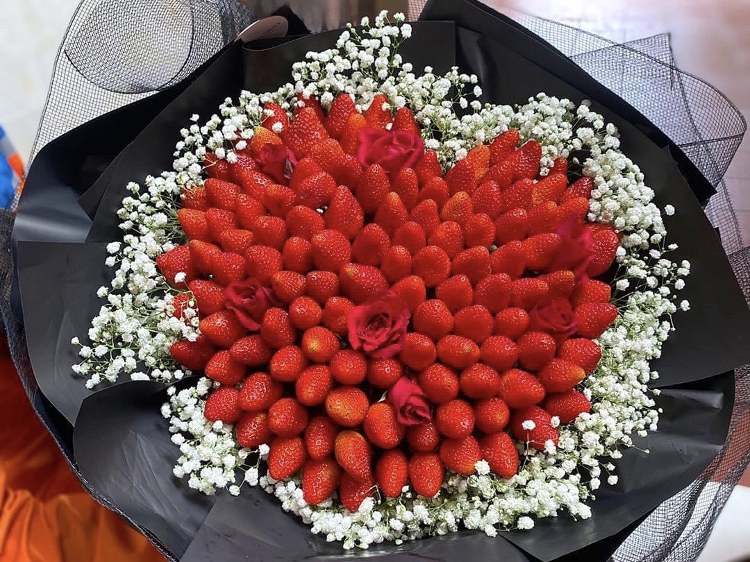 Hoa tươi đìu hiu ngóng khách, 'hoa sầu riêng' gây sốt ngày 8/3 ảnh 7