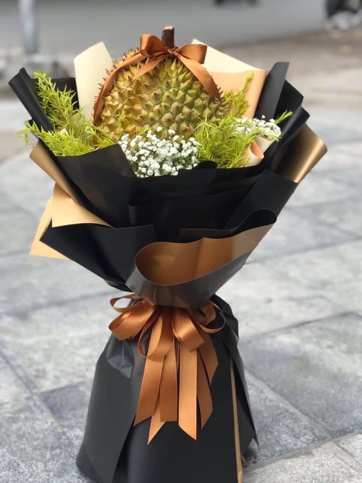 Hoa tươi đìu hiu ngóng khách, 'hoa sầu riêng' gây sốt ngày 8/3 ảnh 6