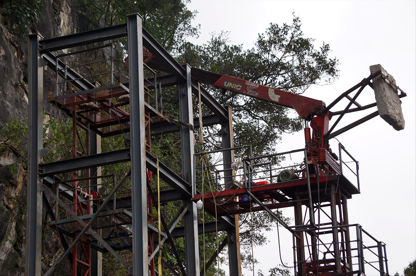 Đình chỉ 'siêu dự án' Panorama phiên bản Đồng Văn ảnh 1