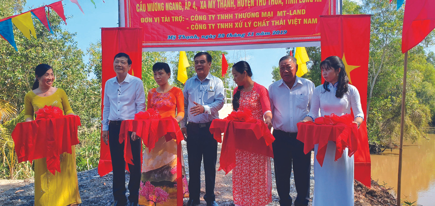 Người dân Long An sung sướng khi có cầu giao thông nông thôn ảnh 3