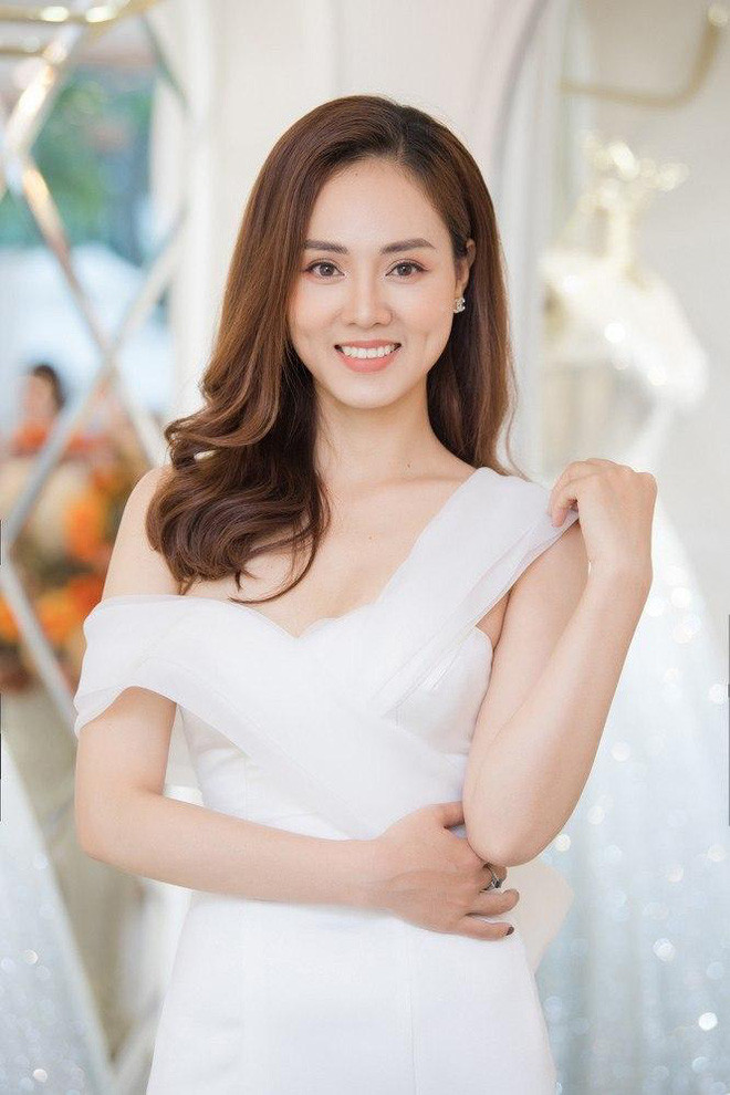 NSND Công Lý điển trai trong ảnh cưới với bạn gái kém 15 tuổi ảnh 3