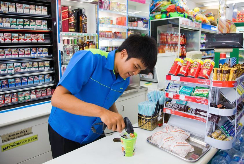 Du học sinh làm thêm, có tiền gửi về cho bố mẹ chỉ là ảo tưởng ảnh 4