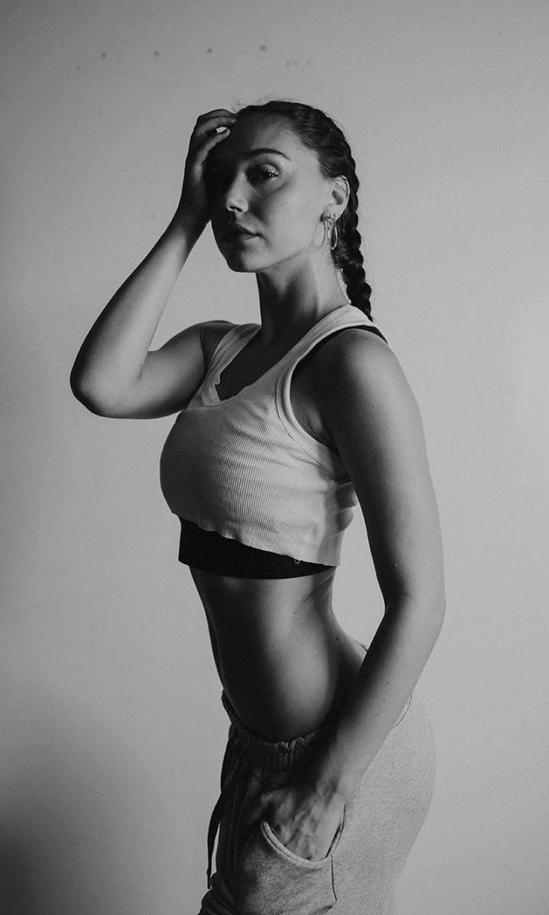 Ngất ngây ngắm mỹ nhân được ví như 'Tượng nữ thần sắc đẹp' giữa đời thực' ảnh 10