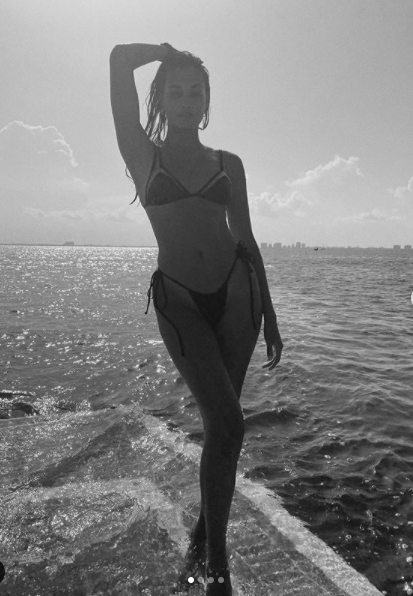 Mỹ nữ hoang dại Brazil nóng bỏng 'thiêu đốt' ánh nhìn với bikini bé xíu ảnh 3