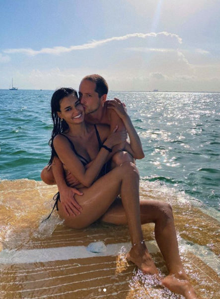 Mỹ nữ hoang dại Brazil nóng bỏng 'thiêu đốt' ánh nhìn với bikini bé xíu ảnh 7