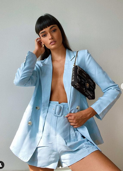 Mẫu 9x Gizele Oliveira chụp ngực trần quá đỗi xinh đẹp và gợi cảm ảnh 2