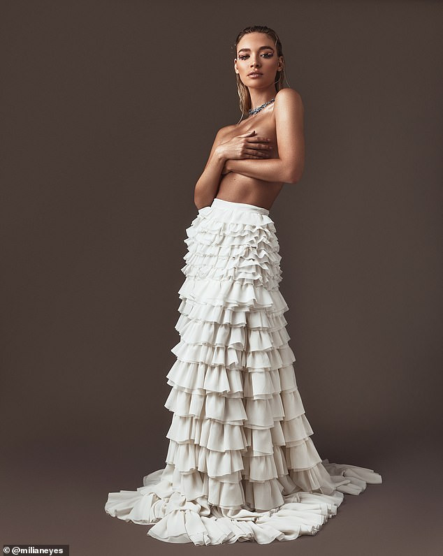 Tình cũ của tài tử Leonardo DiCaprio khoe sắc vóc siêu gợi cảm ảnh 3