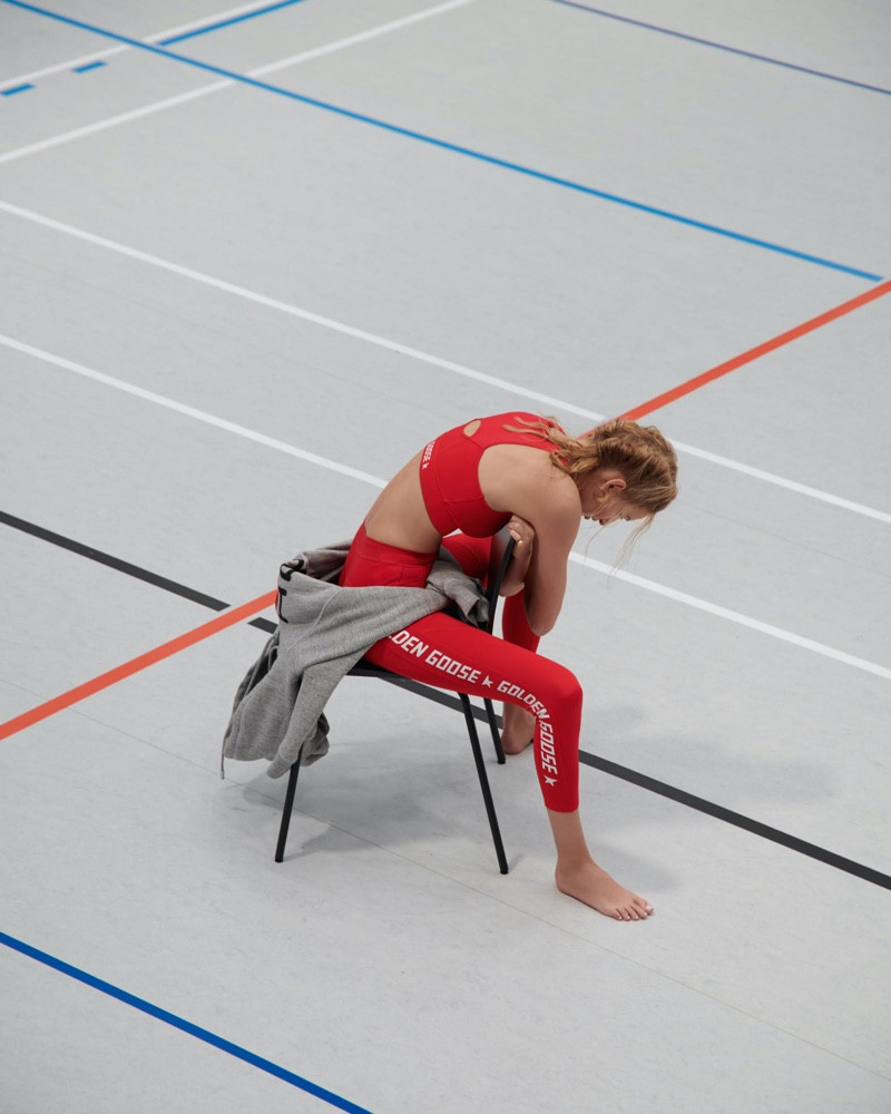 Ngắm 'bông hồng Slovakia' đẹp nuột nà gợi cảm ảnh 10