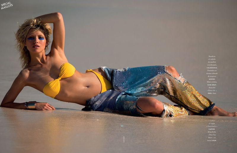 Người đẹp Séc 'thả rông' gợi cảm mê đắm ảnh 12