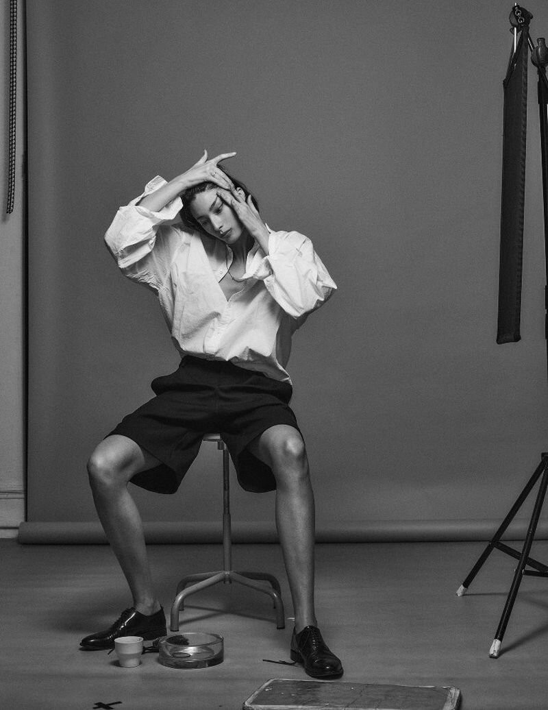 Ảnh 'cởi đồ' sexy đầy mê hoặc của Alexandra Agoston ảnh 13