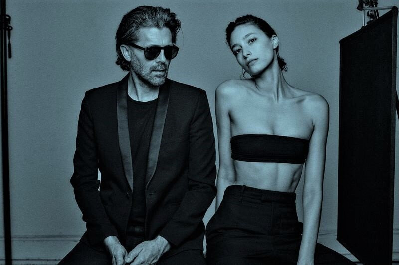 Ảnh 'cởi đồ' sexy đầy mê hoặc của Alexandra Agoston ảnh 5