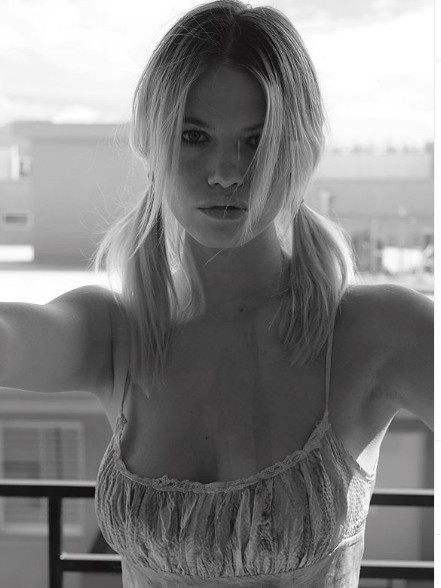 Hailey Clauson quá đỗi nóng bỏng khiến quý ông mê mẩn ngắm ảnh 4