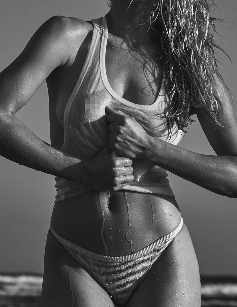 Mê mẩn ngắm mẫu áo tắm Hannah Ferguson 'cởi đồ' cực sexy ảnh 9