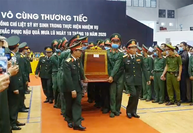 'Ba ơi, ba về chơi với con...' ảnh 4