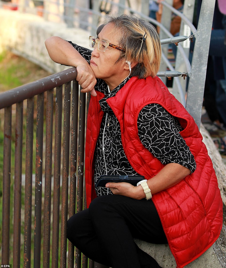 Dân Nhật bàng hoàng nhìn lâu đài 600 năm tuổi bị lửa thiêu rụi ảnh 6