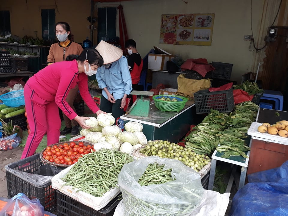 Dồi dào lương thực, thực phẩm ở siêu thị trước giờ cách ly toàn xã hội ảnh 8