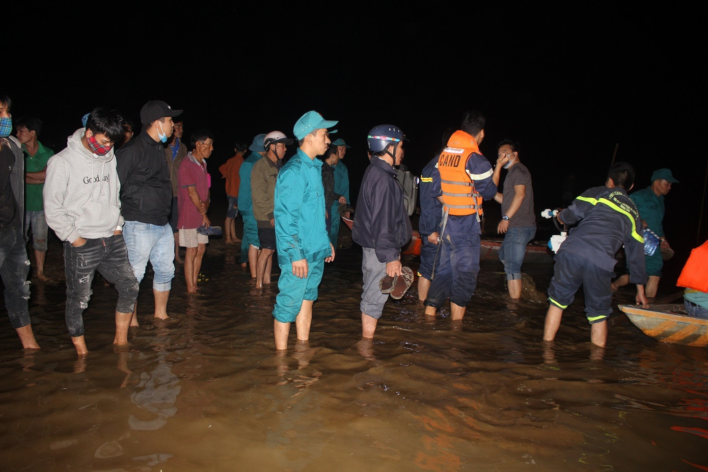 Thủy điện bỏ rơi dân trong khô hạn? ảnh 3