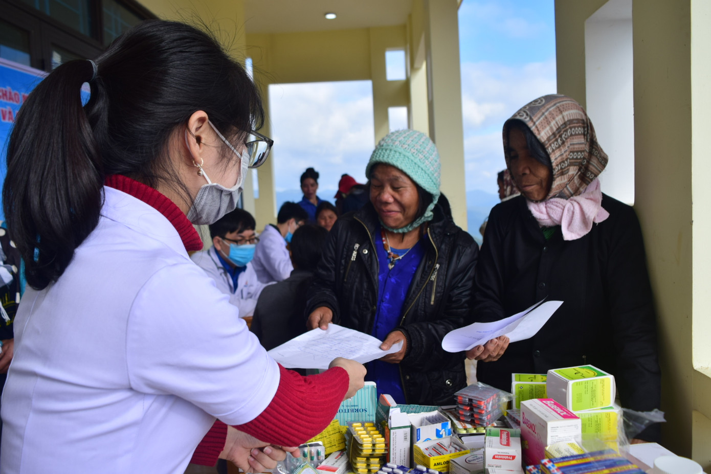 Rộn ràng Xuân tình nguyện ở vùng biên Quảng Nam ảnh 2