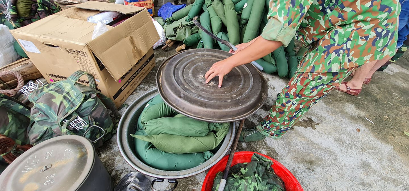 Quân đội hành quân vào Trà Leng, tìm kiếm cứu hộ người mất tích ảnh 4