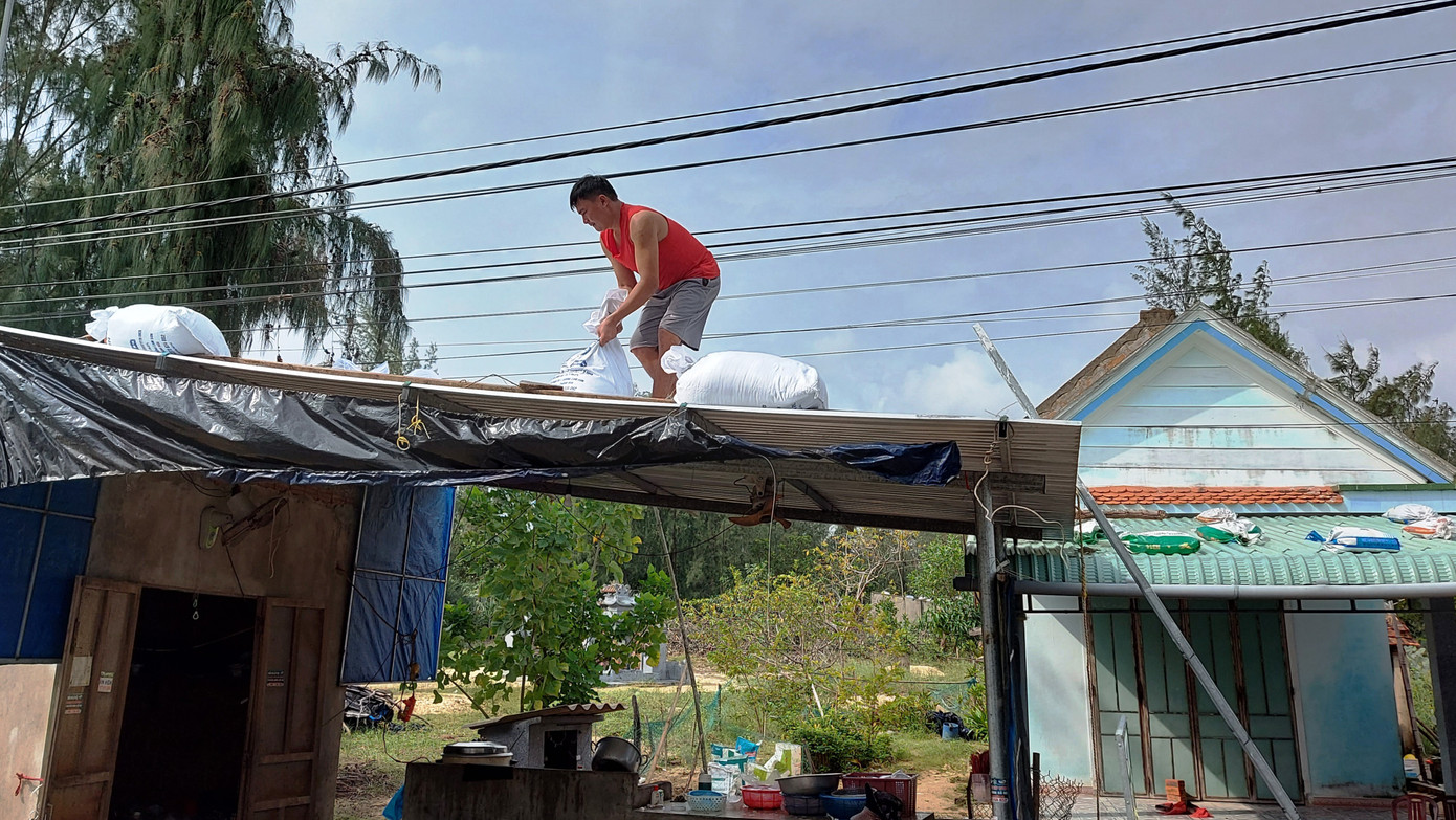 Quảng Nam khẩn cấp sơ tán 10 nghìn hộ dân ở vùng nguy cơ sạt lở ảnh 1