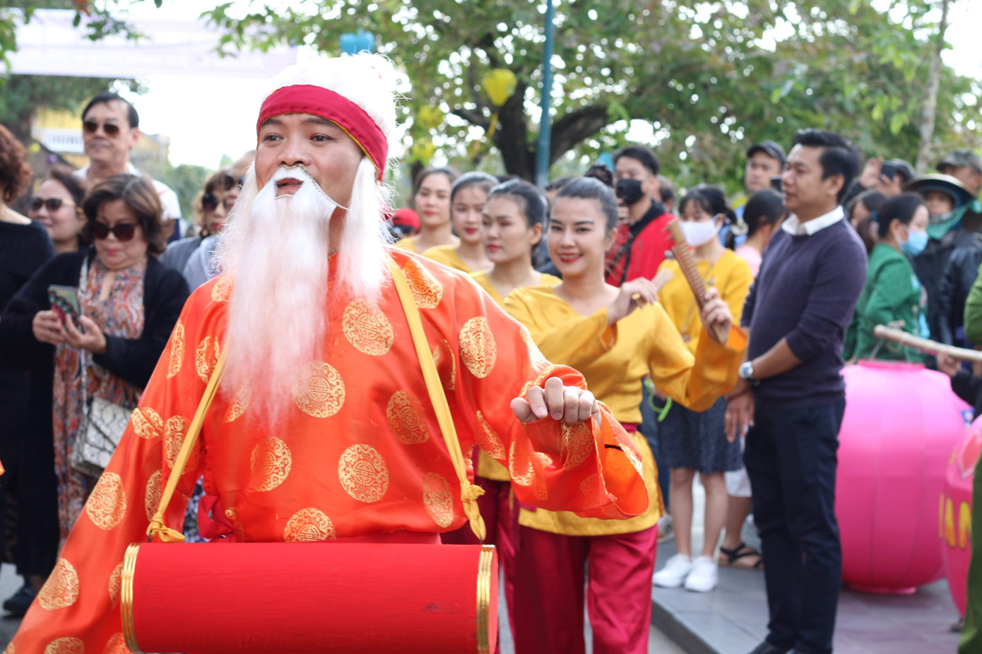 Hội An mang “đặc sản” bài chòi đãi du khách xông đất ngày đầu năm ảnh 2